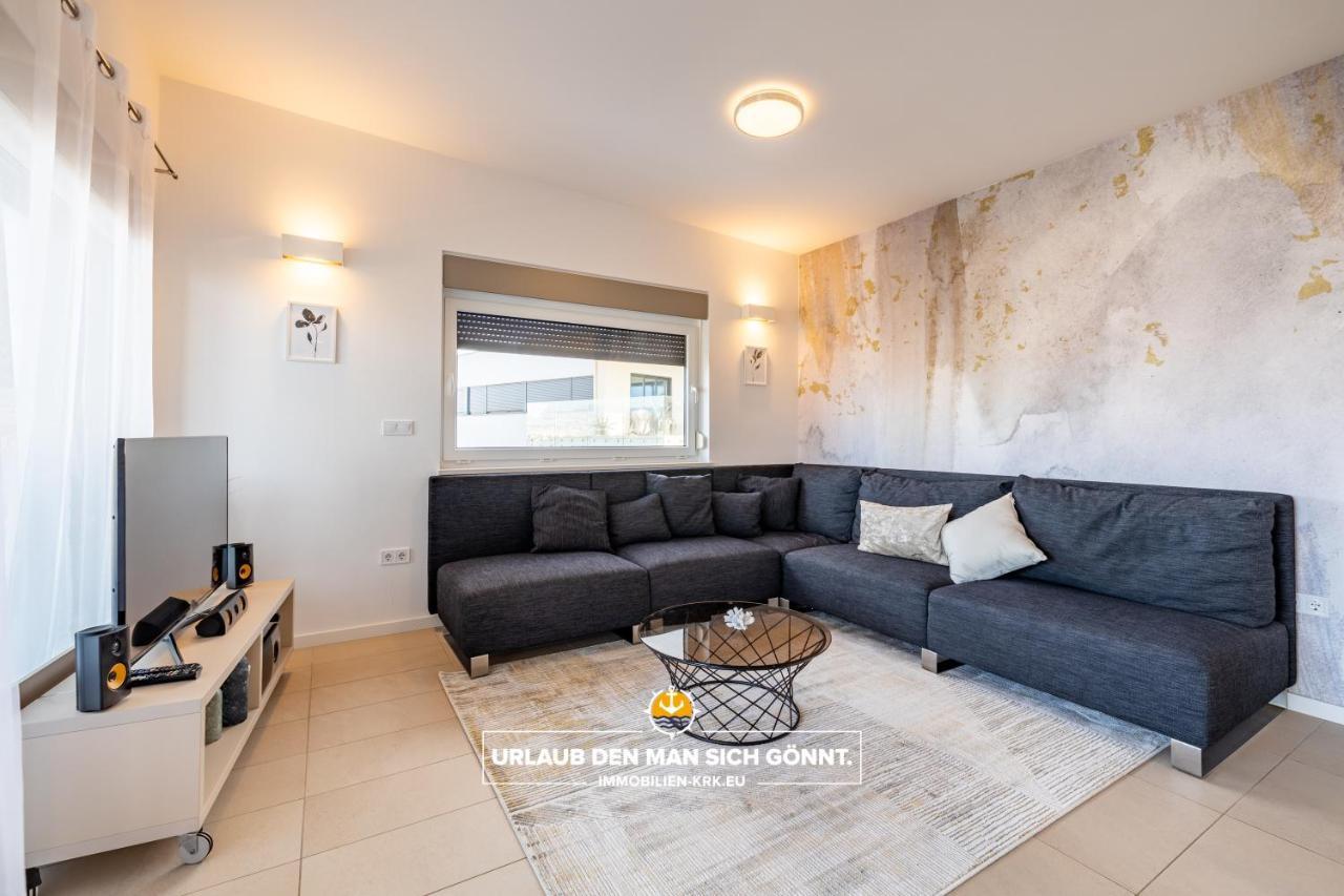 Апартаменты Penthouse Panorama Deluxe In Малинска Экстерьер фото